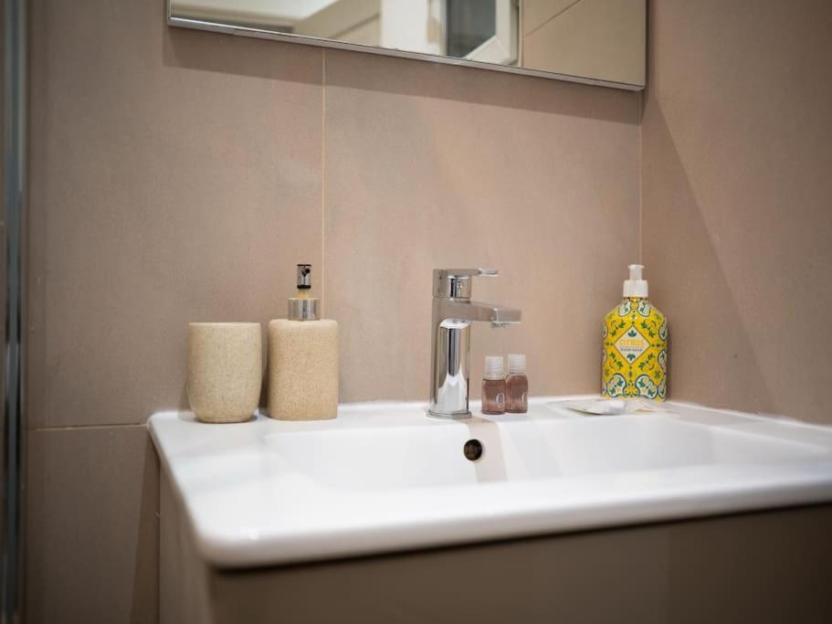 מרסיי Appartement Tout Equipe 2 A 4 Couchages Au Coeur Du Vieux Port מראה חיצוני תמונה